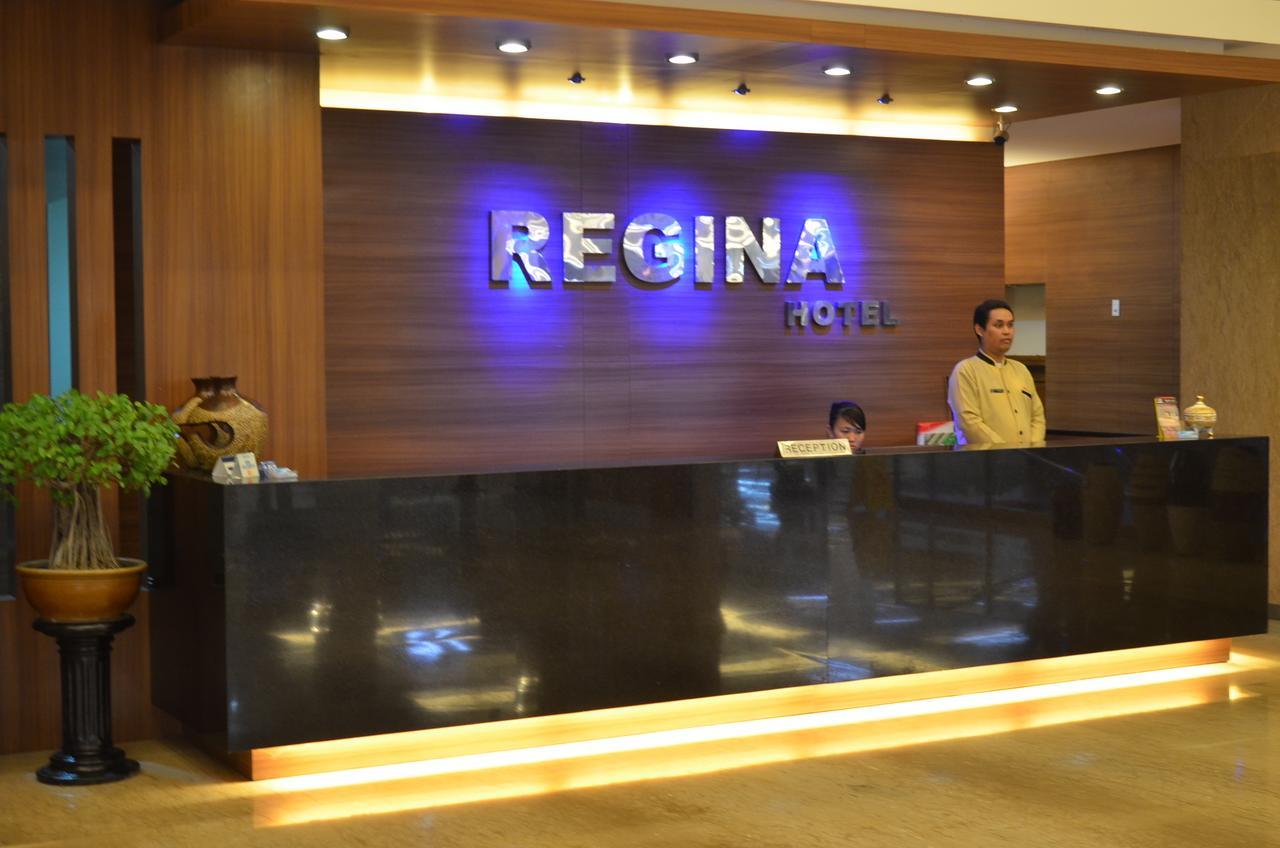Regina Hotel Pemalang Esterno foto